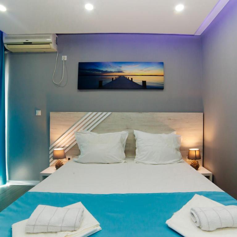 Etna Apartments - Studio with Balcony - 14