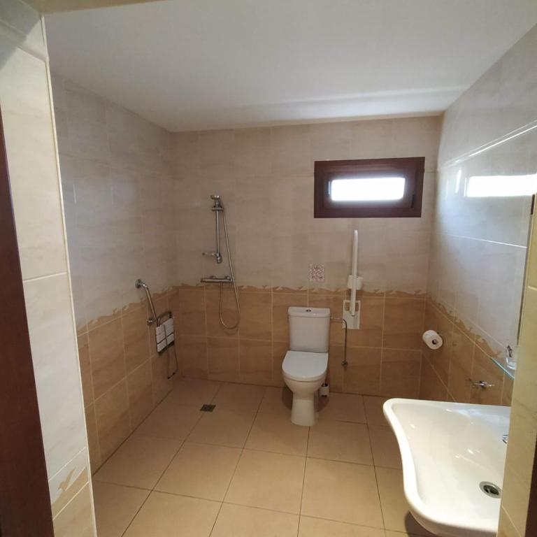 Hostal Gran Sol - Twin Room - Disability Access - 3
