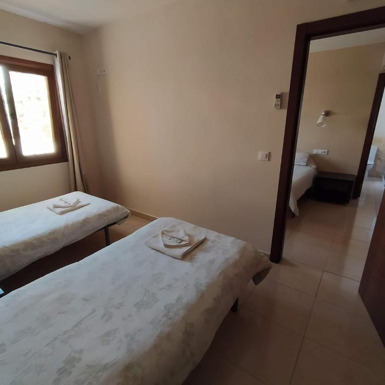 Hostal Gran Sol - Family Room - 2