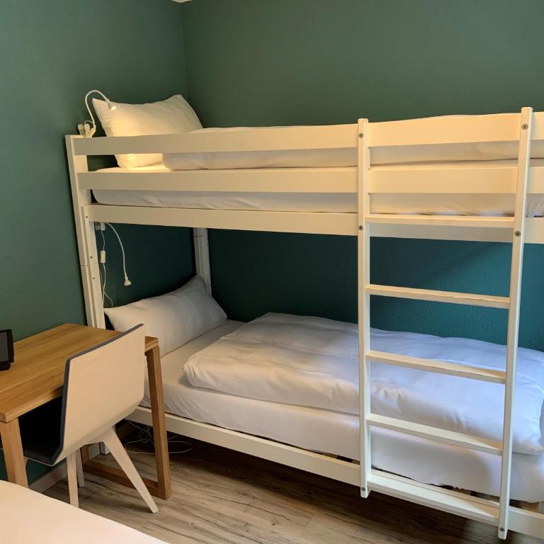 5th Floor Basic Rooms - shared bathrooms - (5th Floor) Quadruple Room with Shared Bathroom - 4