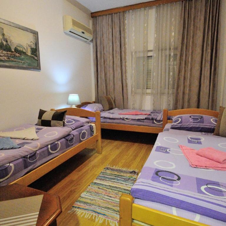 Villa Edem - Classic Triple Room - 11
