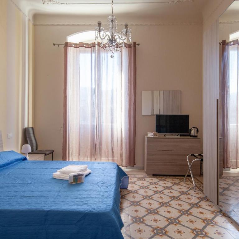 Rent Rooms La Spezia - Habitación Doble con balcón - 4