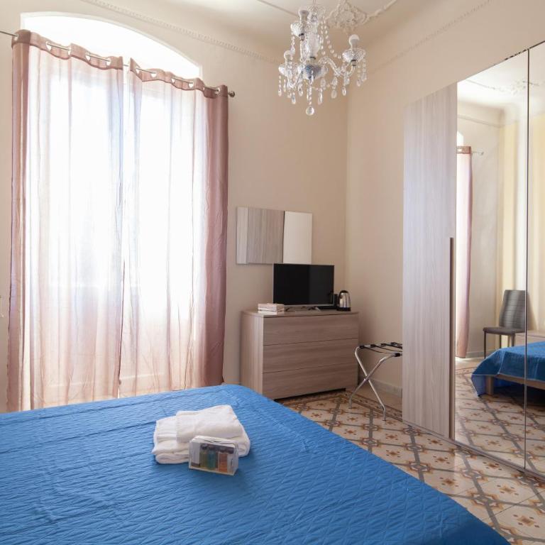 Rent Rooms La Spezia - Habitación Doble con balcón - 2