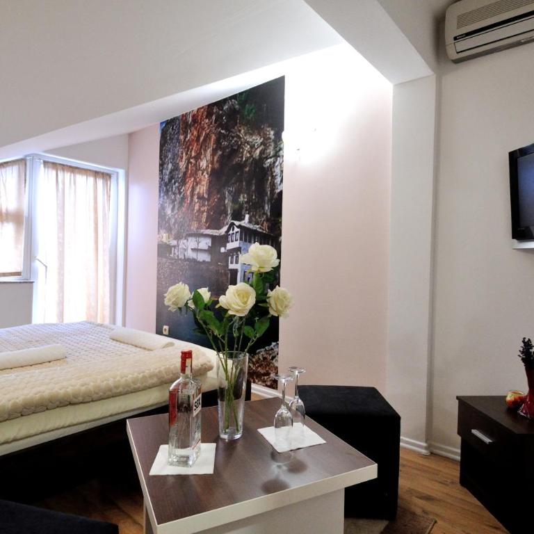Villa Edem - Deluxe Double Room with Balcony - 13
