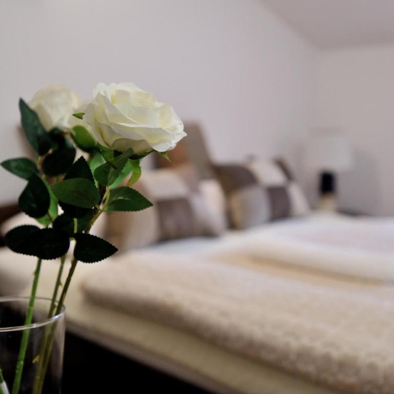 Villa Edem - Deluxe Double Room with Balcony - 9