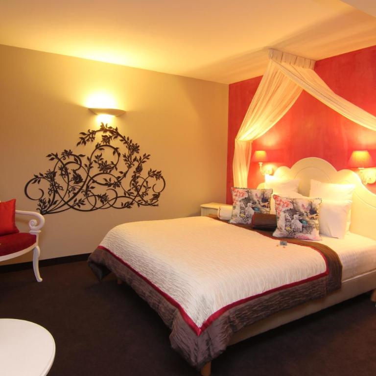 Hotel Beaucour - Chambre de Charme avec Douche ou Baignoire Balnéo - 8