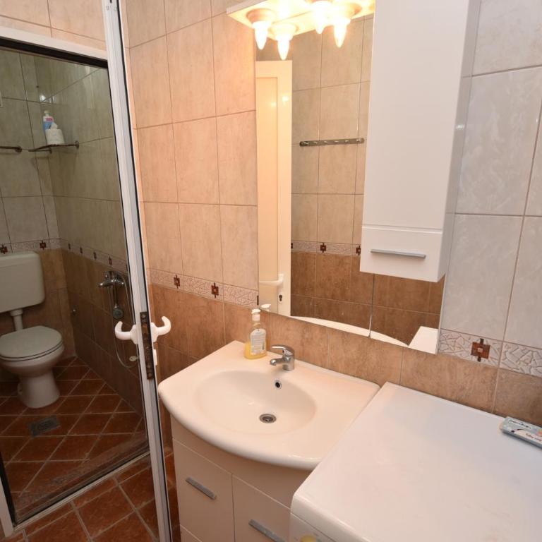 SeaSide House - Two-Bedroom House - 14