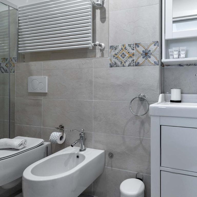 Realkasa City Center Flat - Appartamento con 2 Camere da Letto - 14