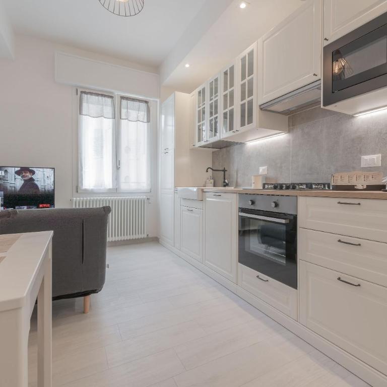 Realkasa City Center Flat - Appartamento con 2 Camere da Letto - 1