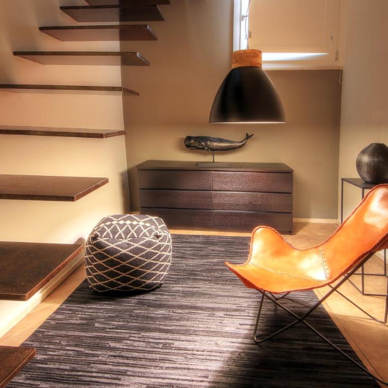 Urban Central Suites - One-Bedroom Apartment - 10