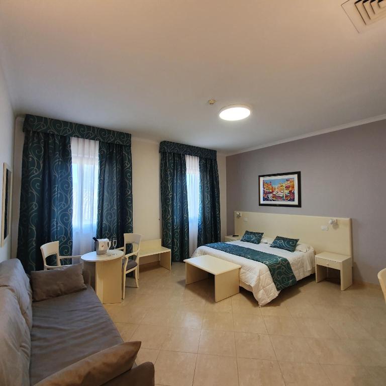Hotel Centrale Spa & Relax - Camera Tripla Superior - 1