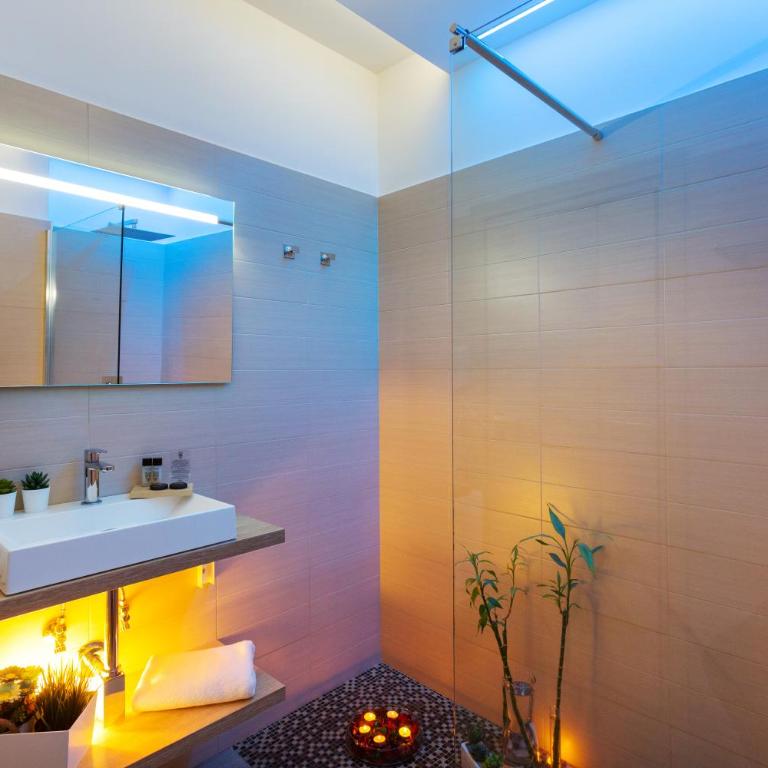 Le Suites Del Duomo - King Room with Spa Bath - 7