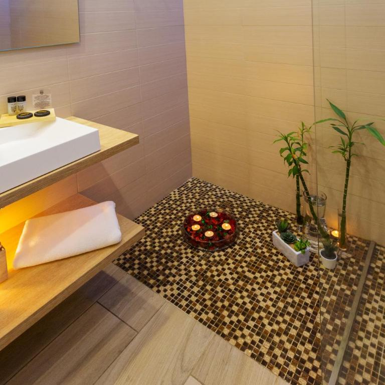 Le Suites Del Duomo - King Room with Spa Bath - 12