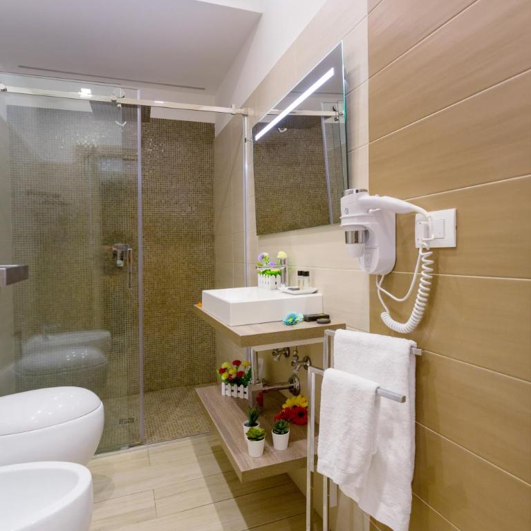Le Suites Del Duomo - Queen Room with Balcony - 2