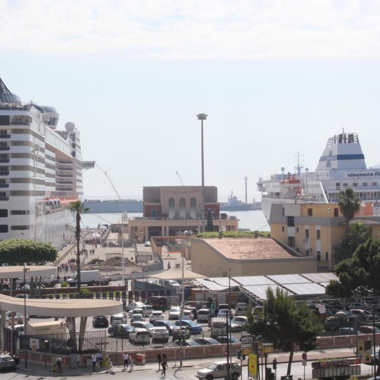 LA FINESTRA SUL PORTO - Deluxe Double Room with Balcony and Sea View - 3
