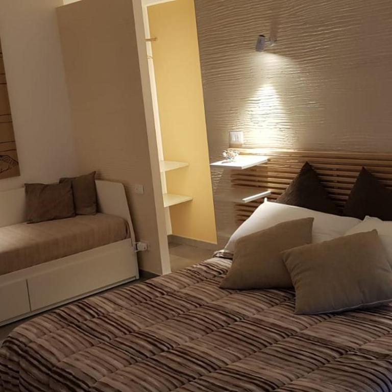LA FINESTRA SUL PORTO - Triple Room with Terrace - 2