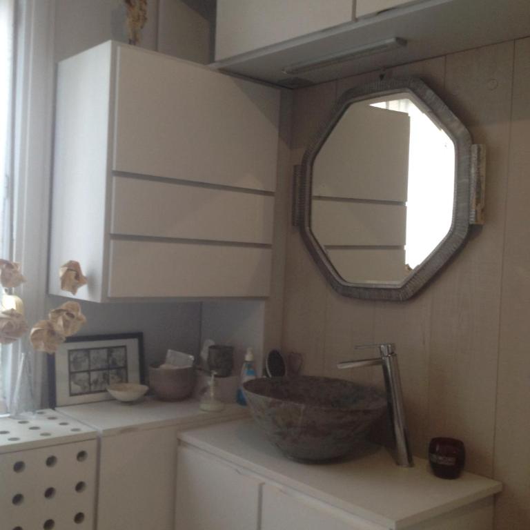 Petit cocon lillois:Cheminée & jardin - Double Room with Private External Bathroom - 25