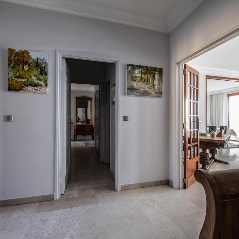 Appartement Front de Mer Hyper Centre - Three-Bedroom Apartment - 35