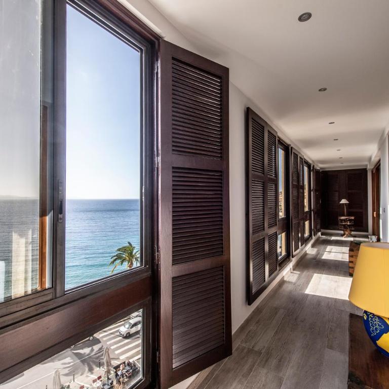 Appartement Front de Mer Hyper Centre - Three-Bedroom Apartment - 2