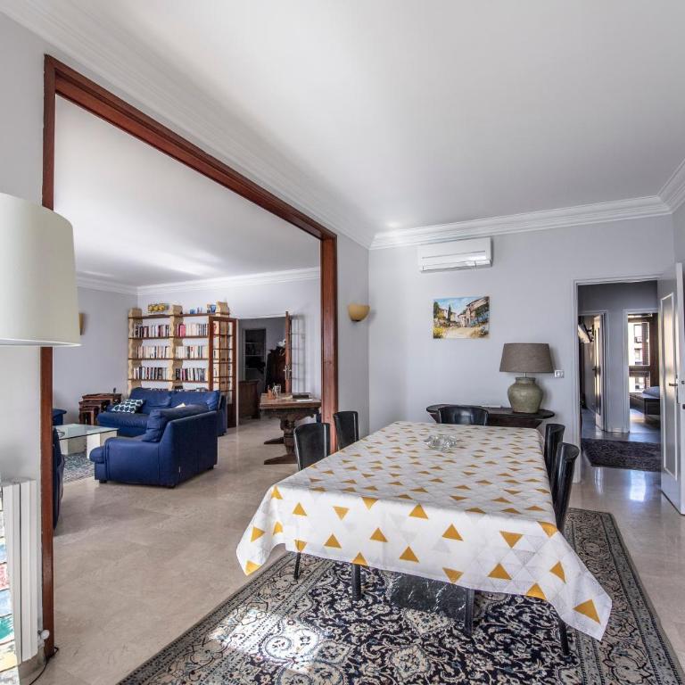 Appartement Front de Mer Hyper Centre - Three-Bedroom Apartment - 18