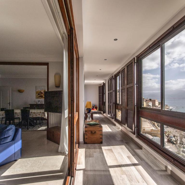Appartement Front de Mer Hyper Centre - Three-Bedroom Apartment - 15