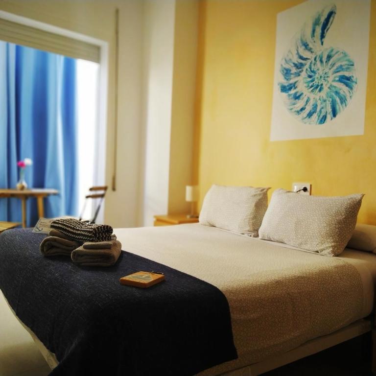 Hostal Casa Nautilus - Habitación Doble con baño privado - 7