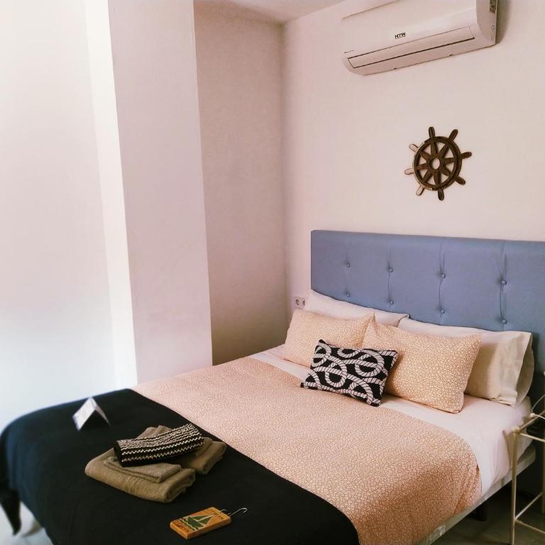 Hostal Casa Nautilus - Habitación Doble con baño privado - 4