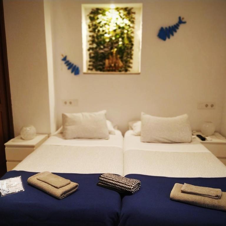 Hostal Casa Nautilus - Habitación Doble interior con baño privado - 2 camas - 3