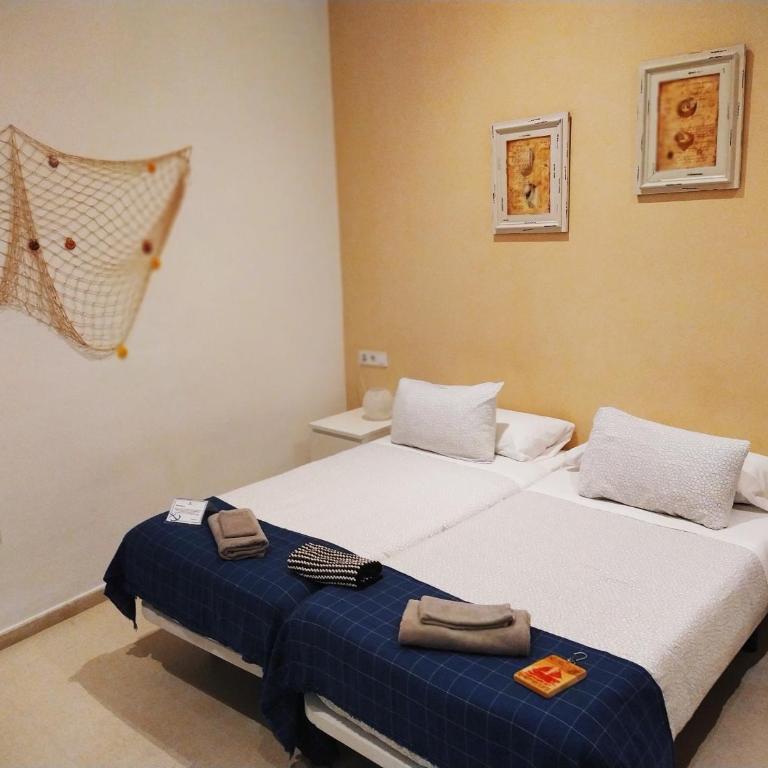 Hostal Casa Nautilus - Habitación Doble interior con baño privado - 2 camas - 10