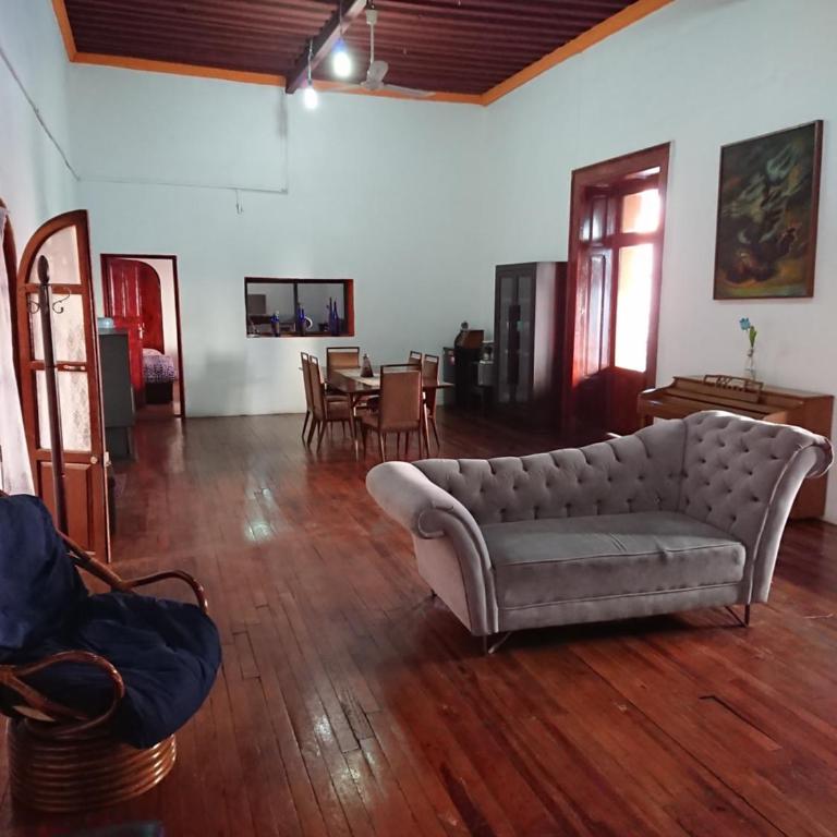 Suite Valentina - Suite con cama grande y balcón - 3
