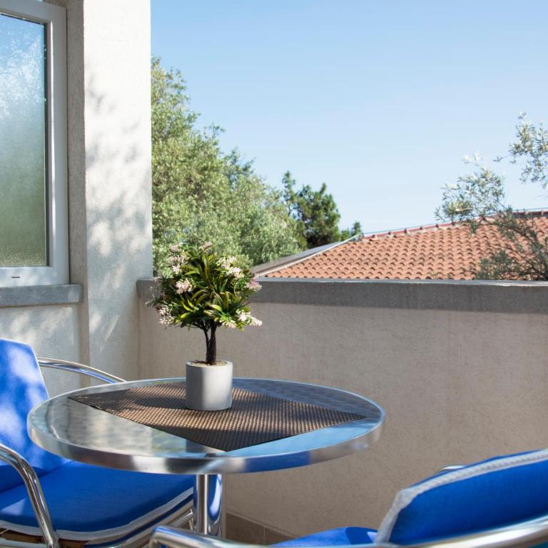 Apartments Đurović - Studio with Terrace - 2