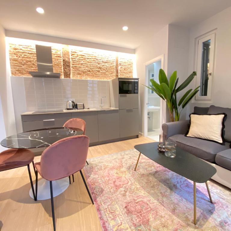 Collection Latina - Apartamentos Únicos en el Barrio Más Auténtico - Family Studio - 3