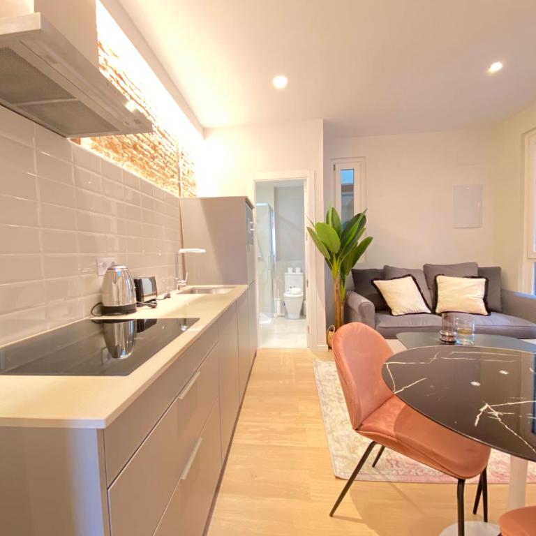 Collection Latina - Apartamentos Únicos en el Barrio Más Auténtico - Family Studio - 5
