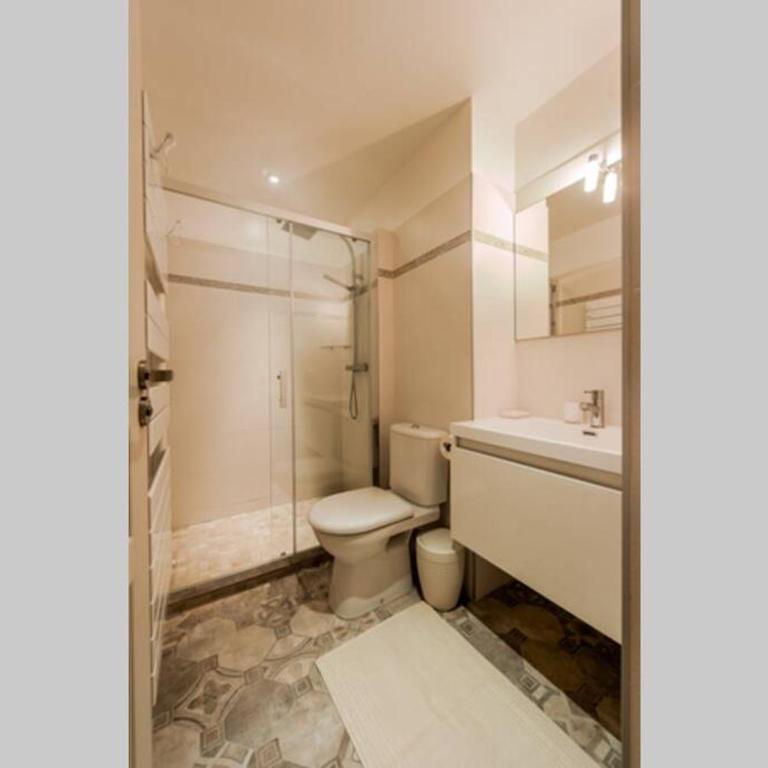 EXCEPTIONNEL !!! VENEZ SEJOURNER DANS LES 3 SUITES D'UN AUTHENTIQUE ANCIEN PALACE DE LA "BELLE EPOQUE" de 1874 !!! UNIQUE !!! - Appartement en Duplex - 40