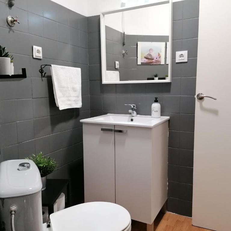 Apartamento cerca de la Ciudad de las Ciencias - Apartamento - 24