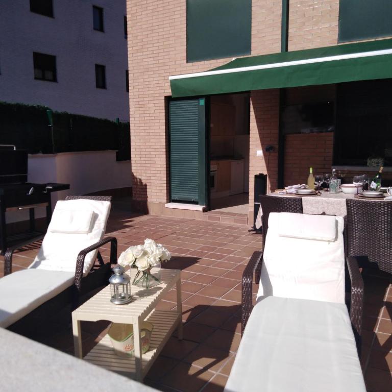 DavidSara - Two-Bedroom Apartment - 20