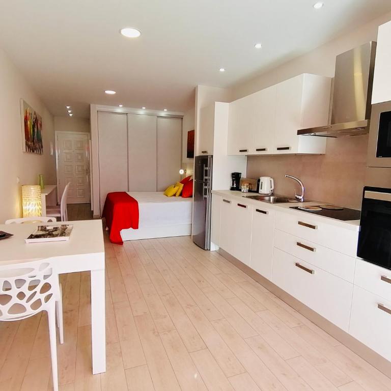 Sun & View Holiday Home - Apartamento - 28