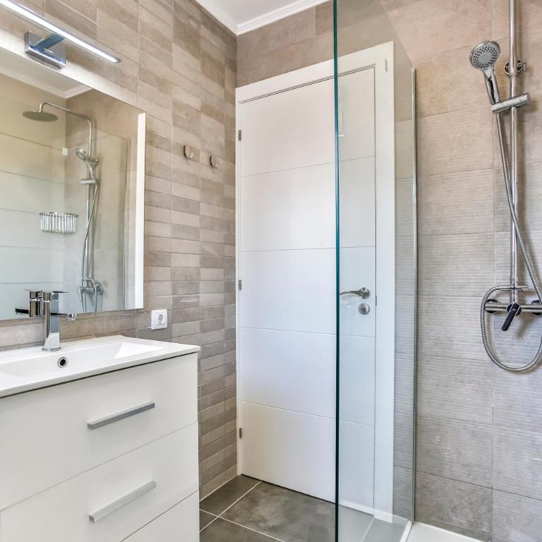 Vacaciones Perfectas en la Playa Calafell - Casa de 4 dormitorios - 33