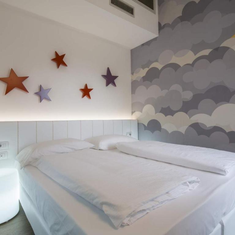 Holiday IV Gardan - Junior Suite Deluxe - 11