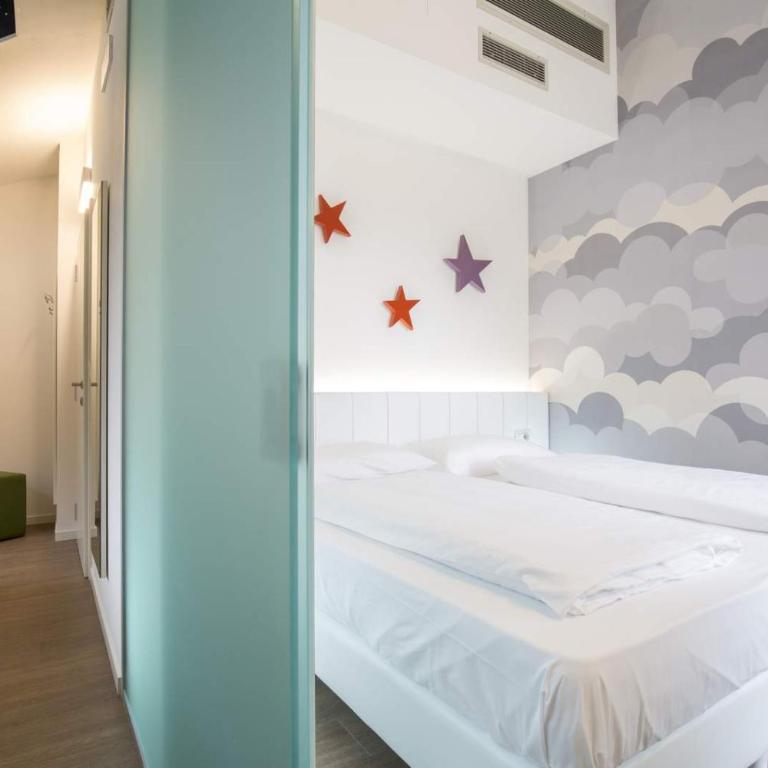 Holiday IV Gardan - Junior Suite Deluxe - 10
