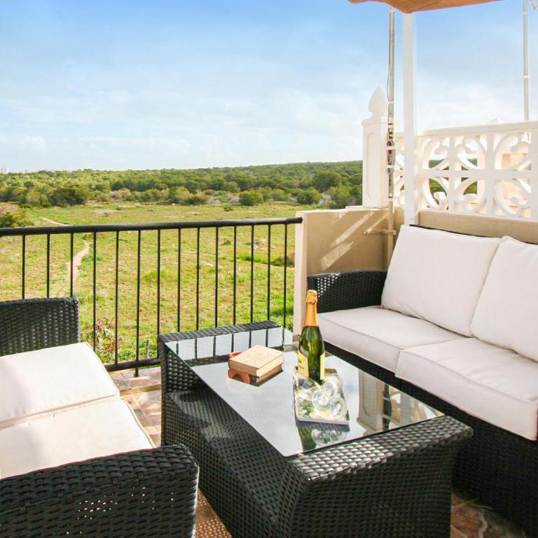 Beautiful Apartment In Torrevieja - Apartamento de 3 dormitorios - 1