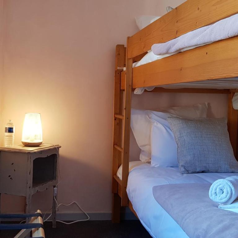 Logis Hôtel Terminus - Chambre Familiale - 9