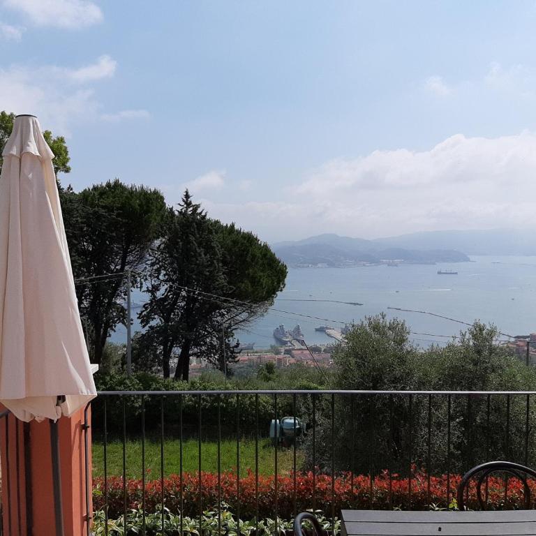 Villa Bellosguardo Apartments - Apartment with Balcony - 11