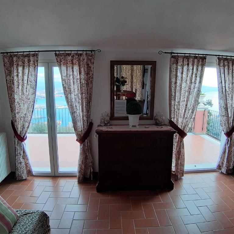 Villa Bellosguardo Apartments - Studio Apartment - 8