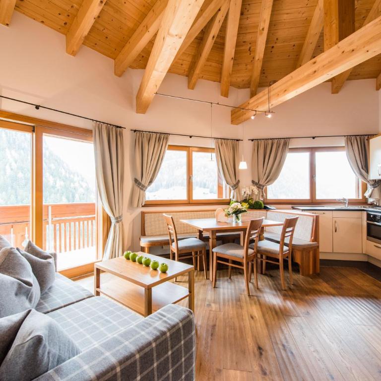Residence Sovara - Appartamento con 2 Camere da Letto (5 Adulti) e Balcone - 1