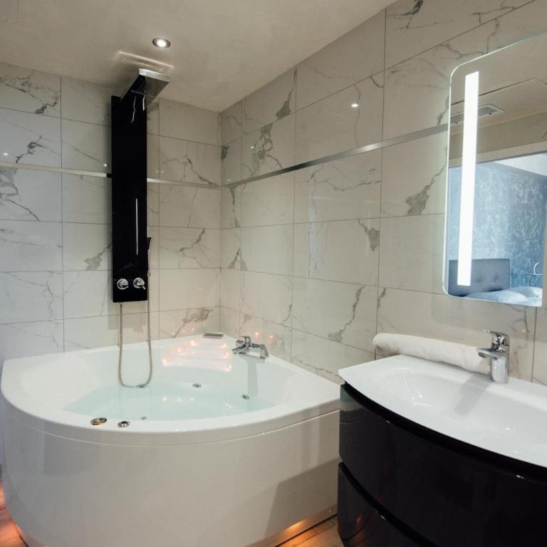 Amirauté - Chambre Double Deluxe - 2