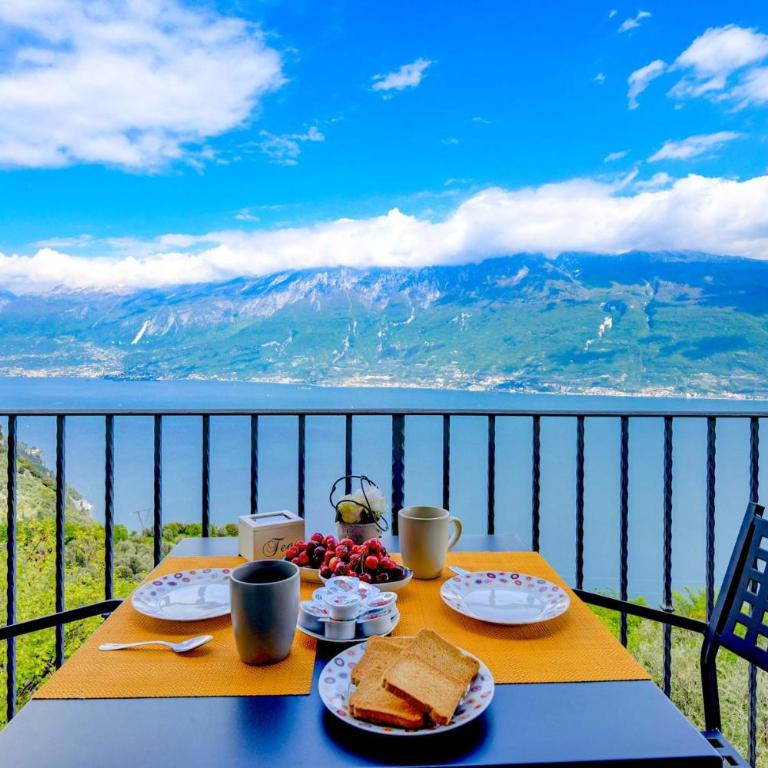 Melograno - Appartamento con 1 Camera da Letto e Vista Lago - 1