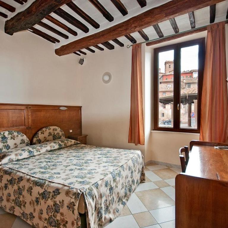 B&B Al Mercato di ELCA srl - Camera Matrimoniale/Doppia con Letti Singoli con Bagno Privato Esterno - 4