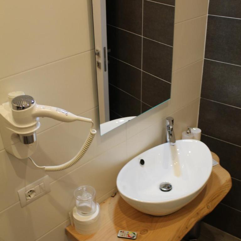 Dante Relais - Camera Tripla Luxury - 4