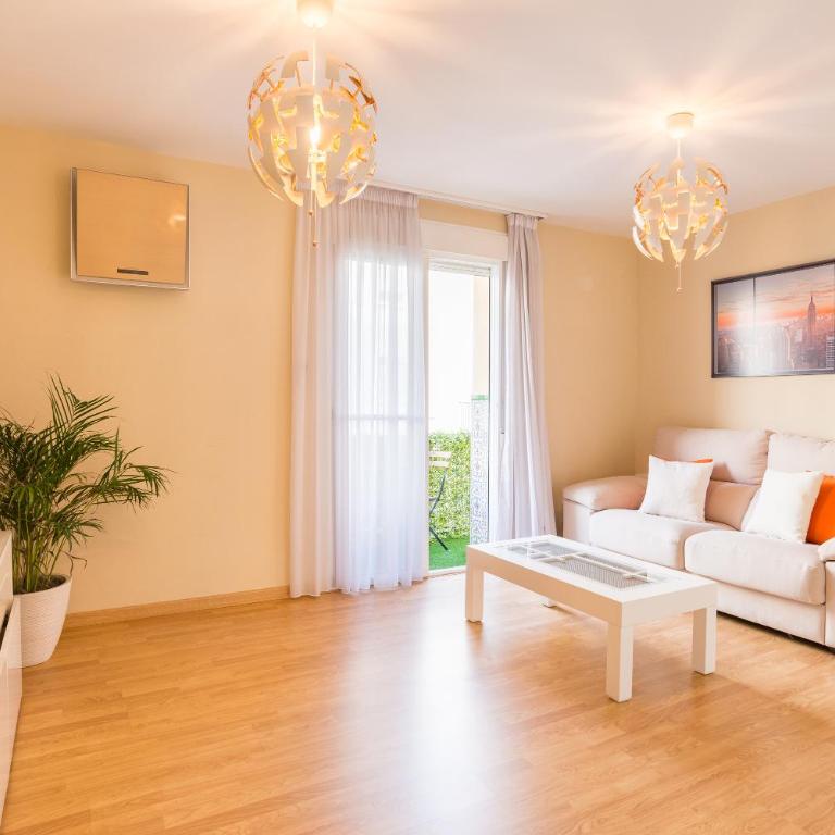 Alferez II by ELE Apartments - Deluxe Apartment - 2